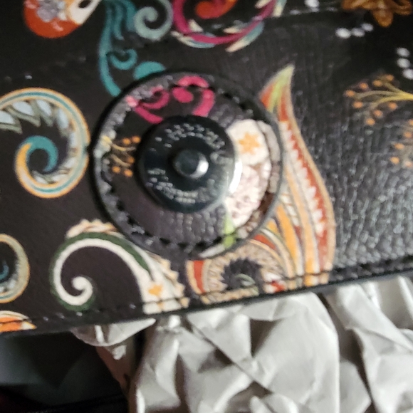 Carlos by Carlos Santana 3 in 1 Black Tote, Crossbody and clutch - Picture 11 of 16